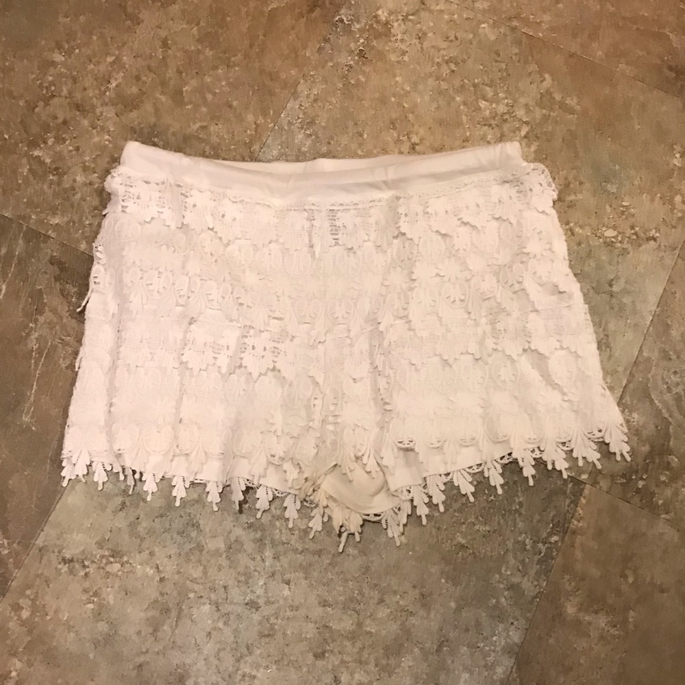 Cream lace shorts